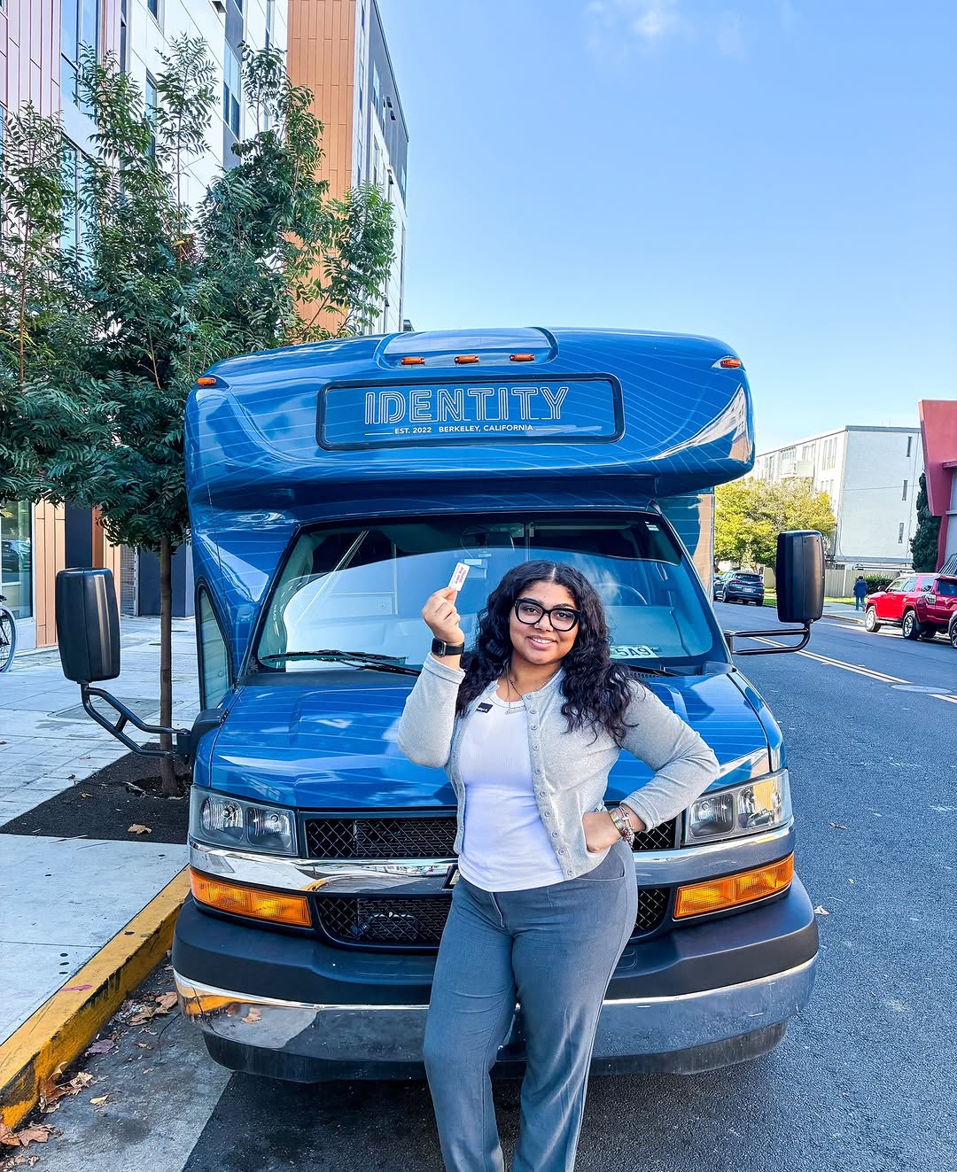 Who needs to walk to campus when you have a Shuttle\u203c\ufe0f\u203c\ufe0f\n\nTake advantage of our Identity Logan Park exclusive shuttle and save yourself some time! \ud83d\ude01\n\n