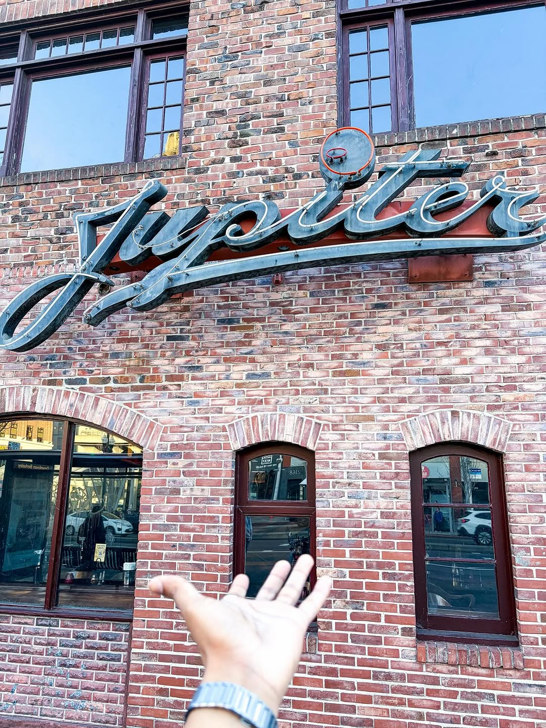 \u2728 WIN IT WEDNESDAY \u2728 Jupiter's \ud83c\udf55\n\nEnter to win Jupiters pizza. Let's satisfy your hunger\ud83d\udc40\n\n\u2728Rules to Enter\u2728\n\u2764\ufe0f Like this post for +1 ENTRY\n\ud83d\udcf2 Follow Us for +1 BONUS ENTRY\n\ud83d\udc6f\ud83d\udc6f\u200d\u2640\ufe0fTag your friends for +1 BONUS ENTRY per tag\n\nThere will be TWO winners \ud83d\udcaf\ud83d\udcaf\n\n