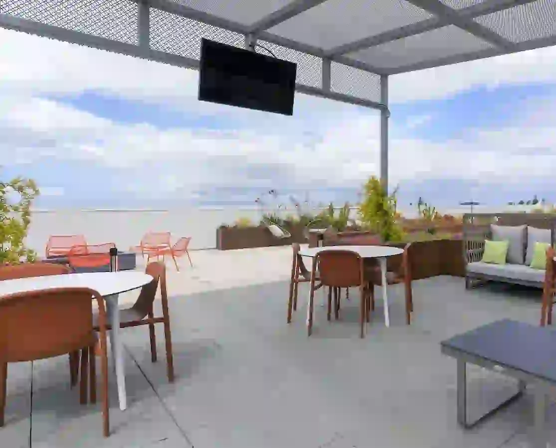 Trellis Lounge